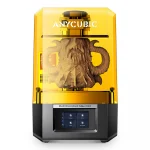 La Anycubic Photon Mono M5s Pro cuenta con una pantalla HD de 10,1", calentador y purificador de aire, con una velocidad media de 105mm/h.