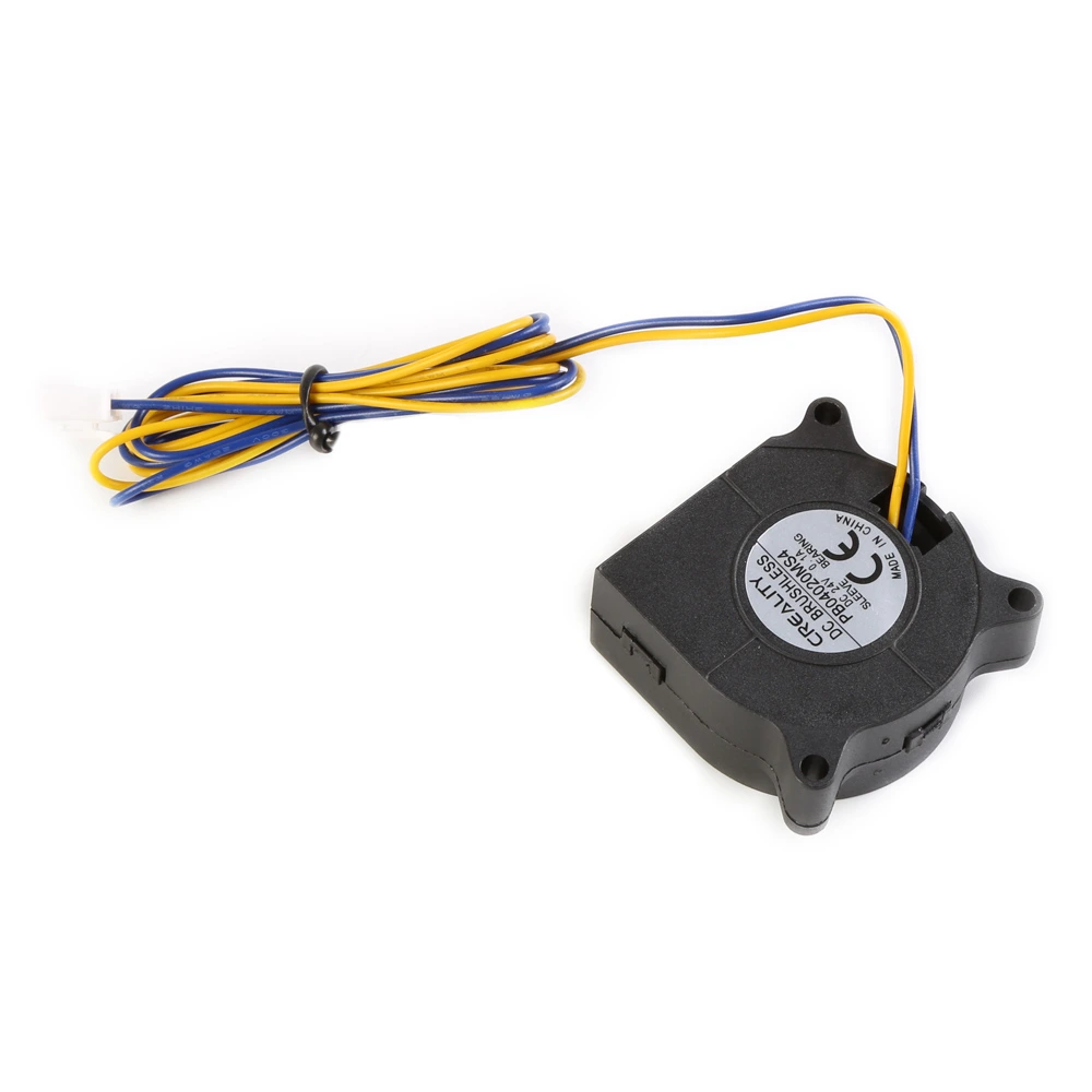 Vista posterior del ventilador soplador 4020 detallando el voltaje de operación y el conector compatible con la serie CR-10