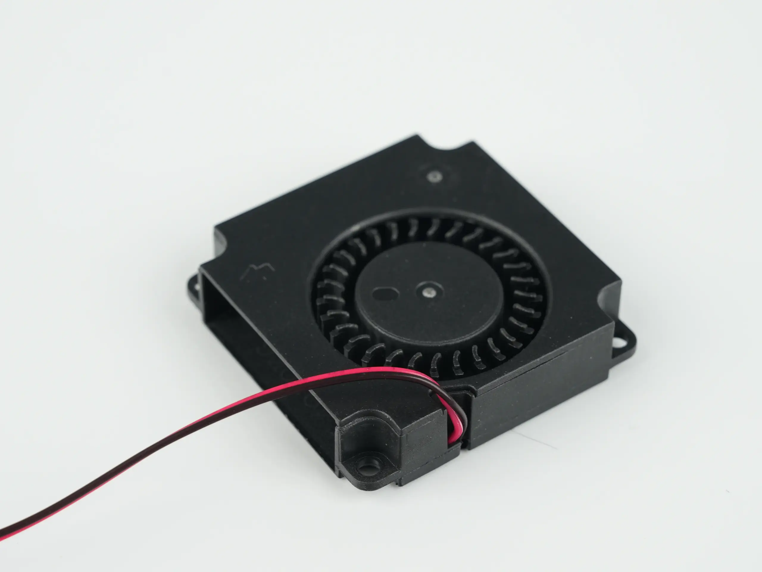 Ventilador axial de 40 mm y bajo perfil para la impresora Flashforge Adventurer 5M Pro, optimizado para la disipación local del cabezal