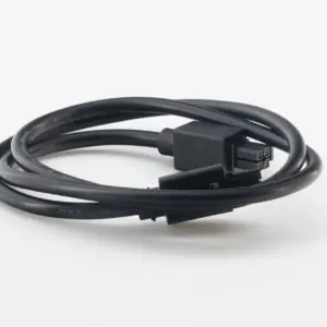 Cable plano IFS original para la impresora Flashforge AD5X organizado en bucle, mostrando los terminales de conexión reforzados