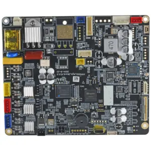 Vista frontal de la tarjeta madre principal para la impresora Flashforge AD5X, mostrando el procesador central y los puertos de conexión