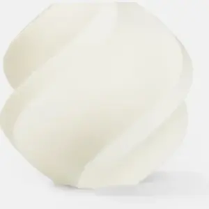 filamento ASA Aero de Bambu Lab en color blanco puro, destacando su chip RFID para detección automática